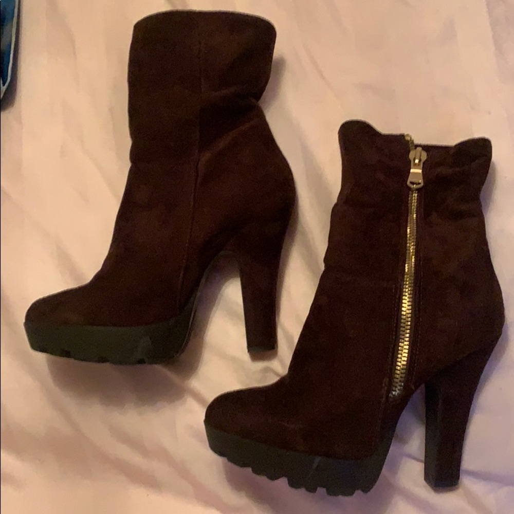 Another great pair of booties; brown faux suede. - Picture 2 of 3